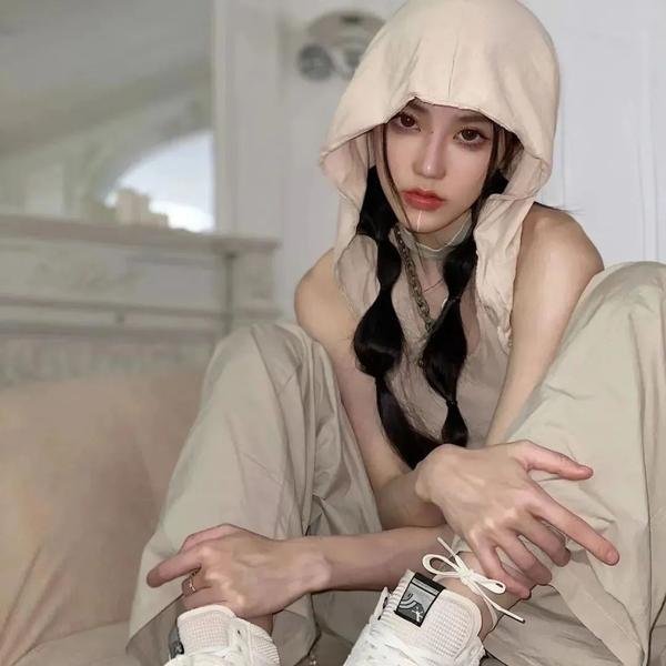 菲比梦游奇境